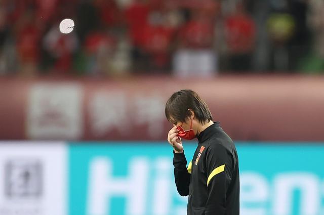 乐鱼体育-晴天霹雳？国足世预赛易地 多重困难来袭能否化险？