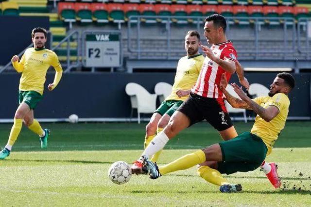 乐鱼体育-扎哈维火力全开轰入荷甲第60000球 近5战7球1助攻