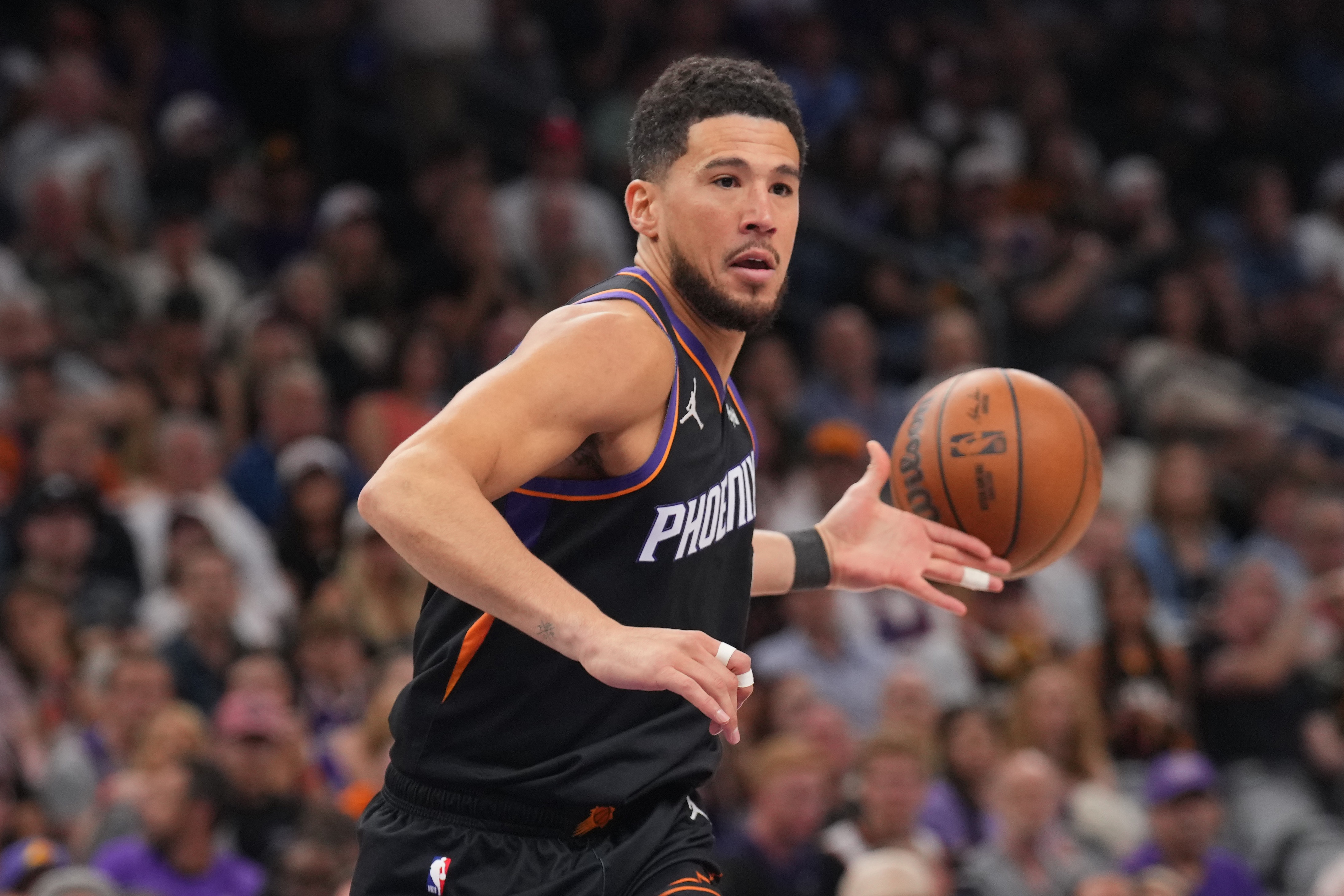 leyu sports-尽力了！布克16中8空砍34分3板7助1断 罚球19中16