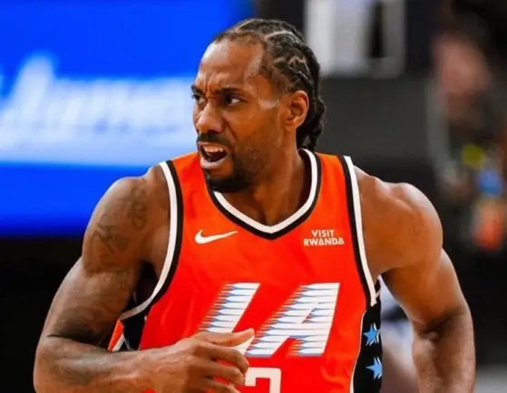 乐鱼VIP注册乐鱼官网-伦纳德你太狠了！快船尘封了50年的纪录，就这样被你打破了|小卡|西部|洛杉矶快船队|三分球|篮板_新浪体育_新浪新闻